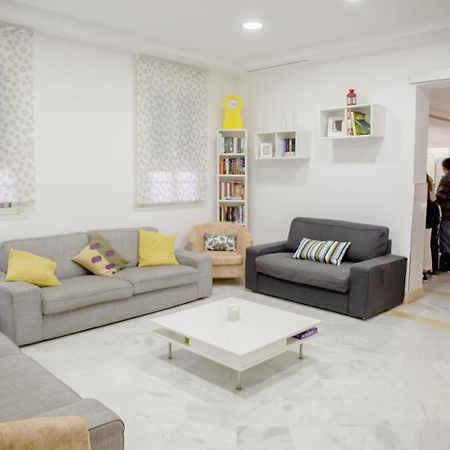 Colegio Mayor Careu - Women Only - University Community Sevilla Bagian luar foto