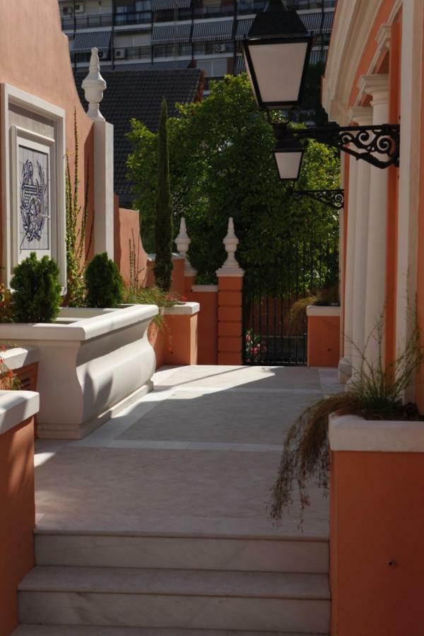 Colegio Mayor Careu - Women Only - University Community Sevilla Bagian luar foto